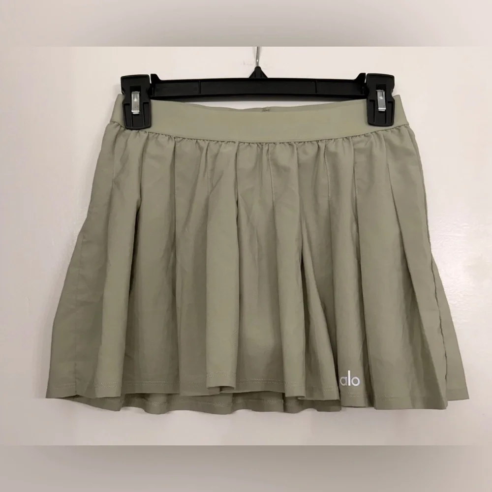 ALO Varsity Tennis Pleated Mini Skirt Limestone Green Size XXS/XS